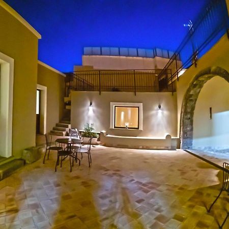 Locanda Sant'Antonio Aci SantʼAntonio Екстериор снимка