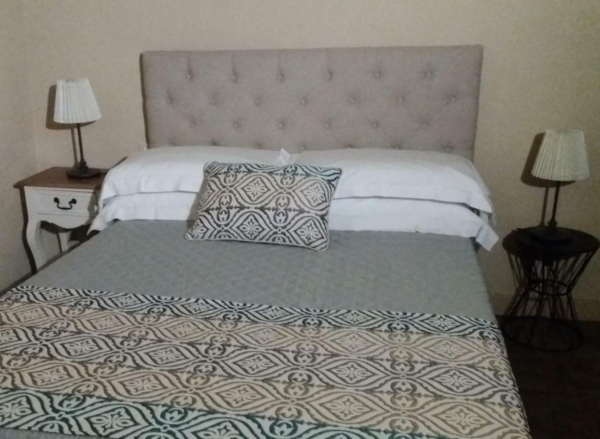 Locanda Sant'Antonio Aci SantʼAntonio Екстериор снимка