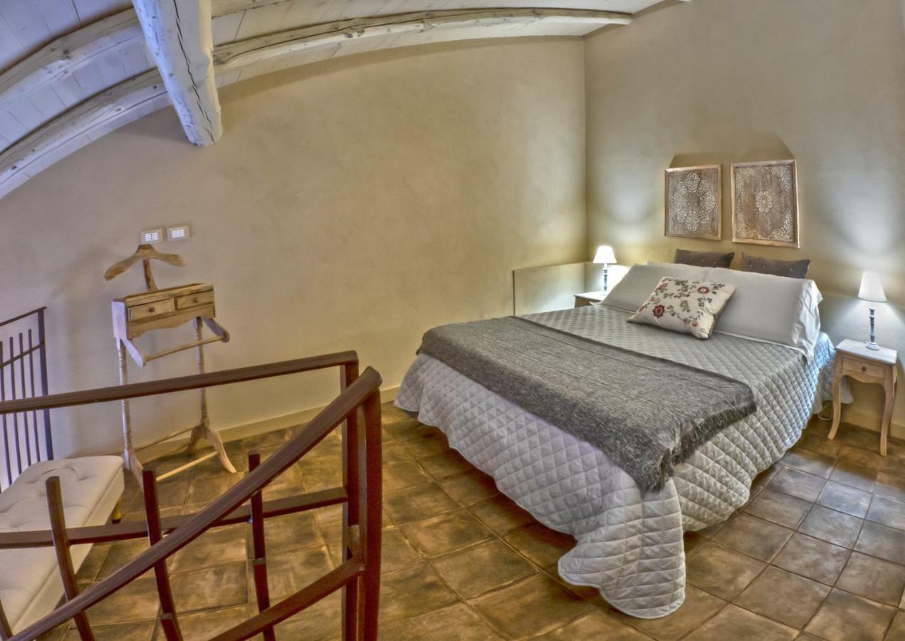 Locanda Sant'Antonio Aci SantʼAntonio Екстериор снимка
