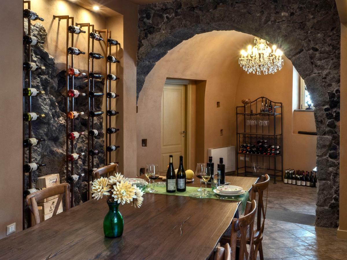 Locanda Sant'Antonio Aci SantʼAntonio Екстериор снимка